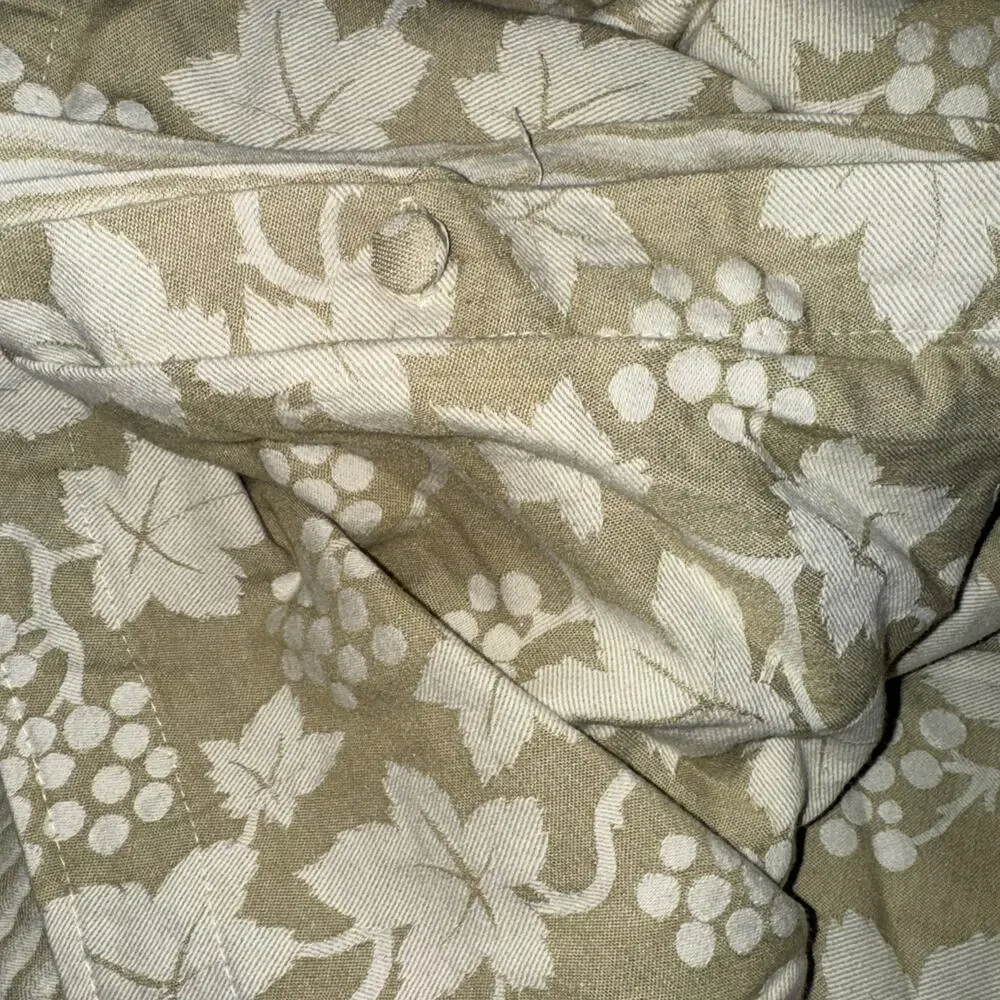 Atelier Martex jacquard grapevine
